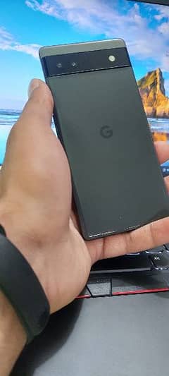 Google pixel 6a (with 4 months Sim time)