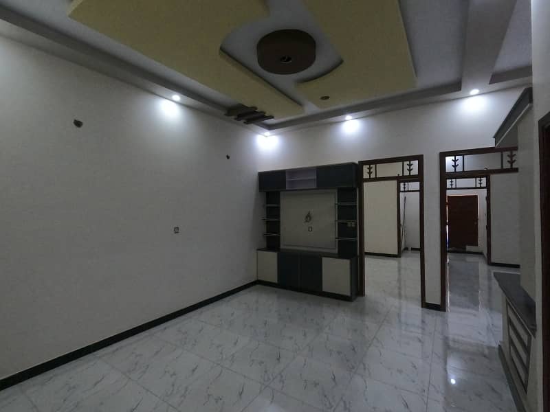 SPACIOUS GROUND FLOOR 1