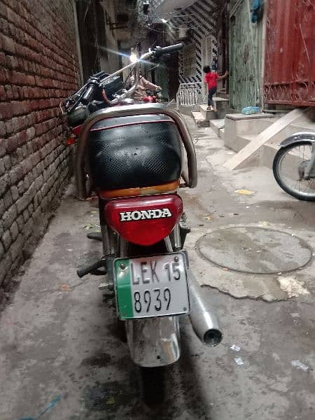 Honda CD 70 2015 03184145803 3