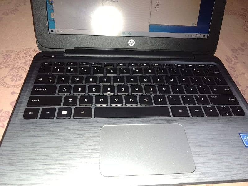 HP Celeron Laptop 16GB SSD 1