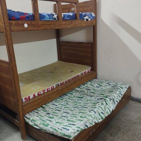 Kid's used bunk bed for sale. Good condition. Serious buyers only 0