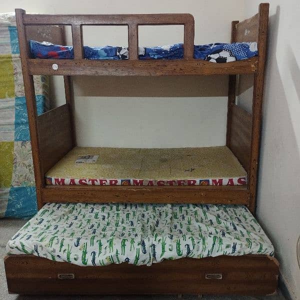 Kid's used bunk bed for sale. Good condition. Serious buyers only 1