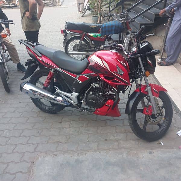 Honda CB 150 like new 1