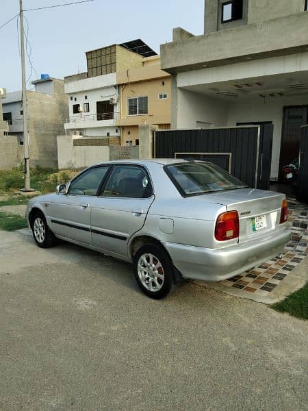 Suzuki Baleno 2002/2003 5