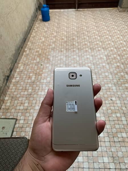 Samsung J7 Max 32 gb 5