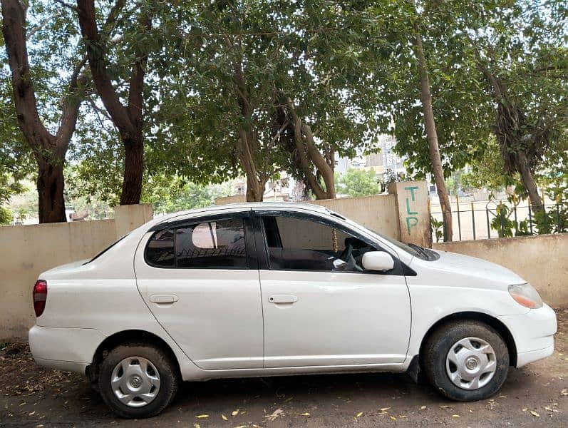 Toyota Platz 2002 8