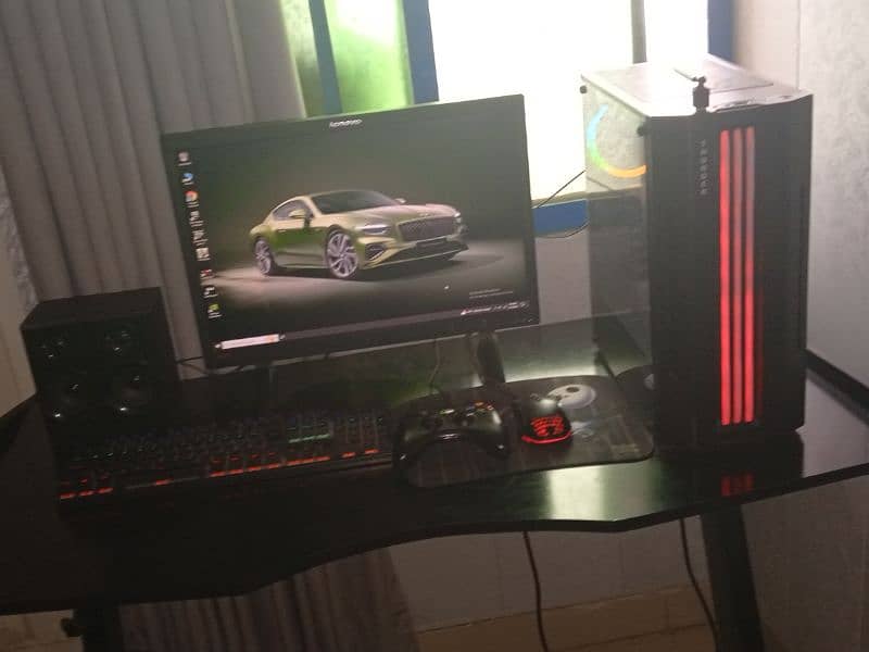 RTX 2060 super build gaming PC With LCD 0