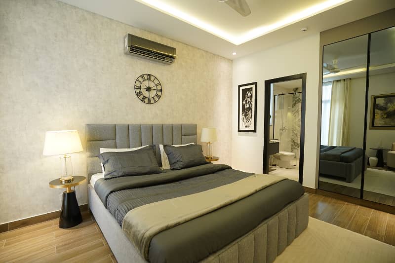 Luxurious 2-Bed Apartment in Gulberg III Block L - Easy Installments Available- Owner is Needy! 15