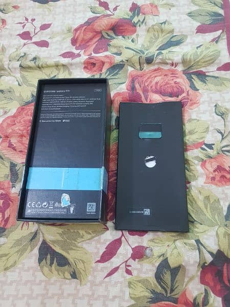 Samsung s10plus original box 4