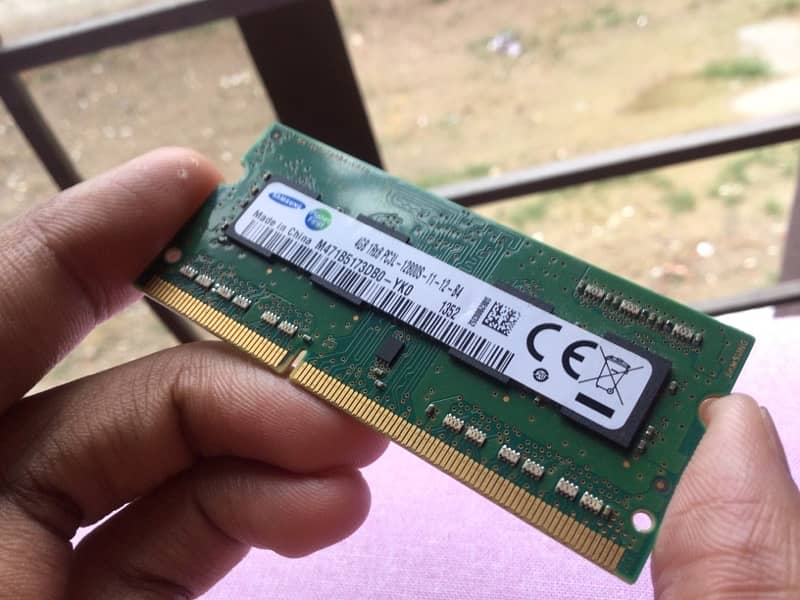 LPDDR3 8 GB RAM SAMSUNG SALE 4x2 4