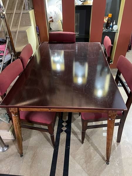 6 seater Dining table for sale 1