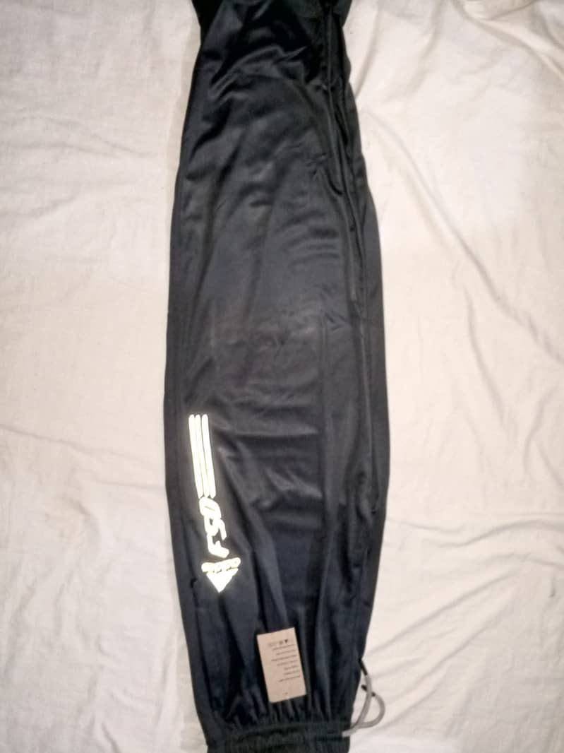 Trousers in good quality 0