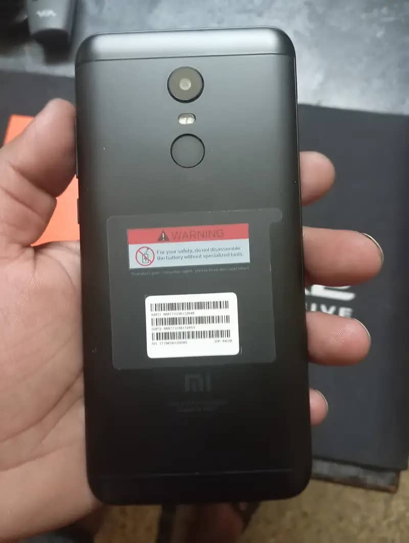 REDMI 5 PLUS 4GB RAM 64GB STORAGE WITH BOX CALL 03127566633 5