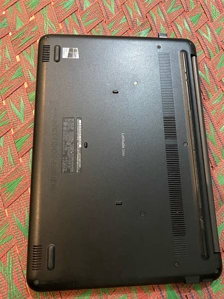 Dell Latitude 3380 | i5-7th Gen. | 8-256 SSD 2