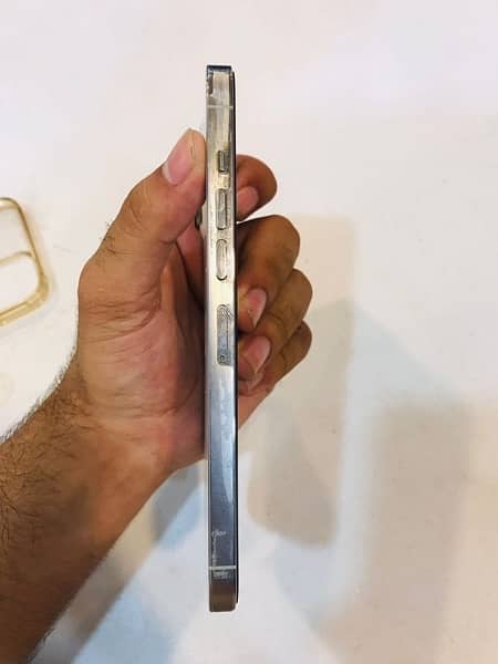 Iphone 13 pro max ( pta approved ) 4