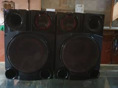 L. G speaker orignal sounds and crystal baser read ad all details