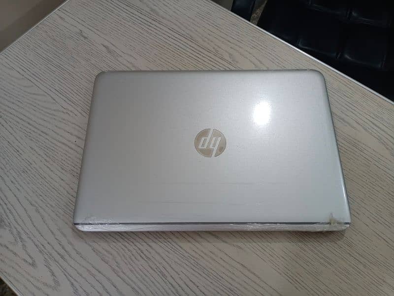 Hp elitebook folio 1040 g3 core i7 6th gen 14 inch 2k ips display 0