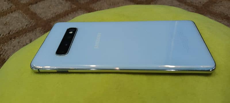 Samsung s10 plus 8/128 like new original PTA approved 0300,74,14,588 2