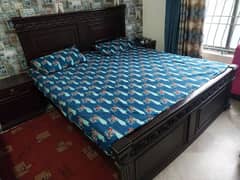 Wooden Bed / King size / 2 Side tables / Mattress