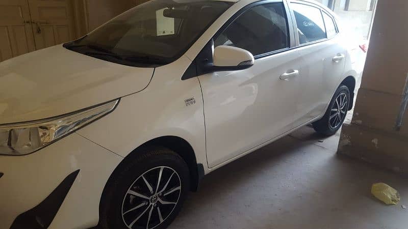 Toyota Yaris 2021 1.3 ativ cvt 3