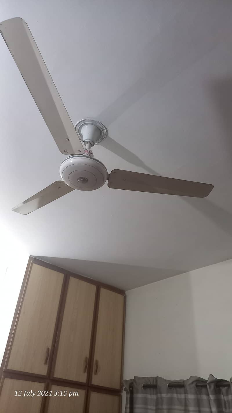 8 ceiling fans almost new pure 100% copper 0