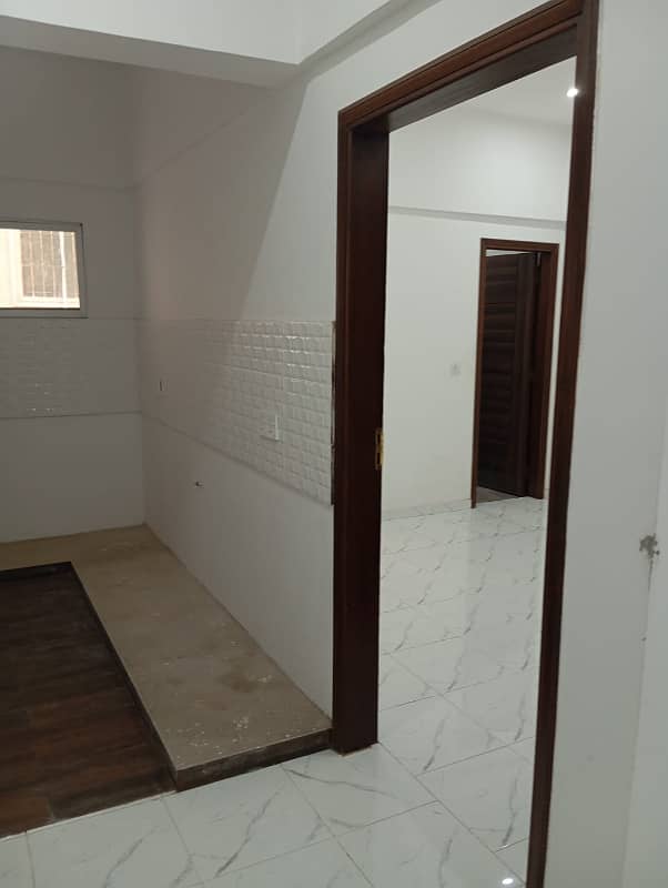 450 Sq Ft Studio Available For Sale At 
Nishat
 Commercial 8