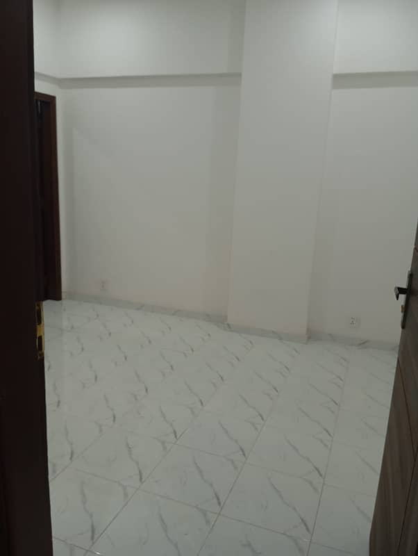 450 Sq Ft Studio Available For Sale At 
Nishat
 Commercial 11