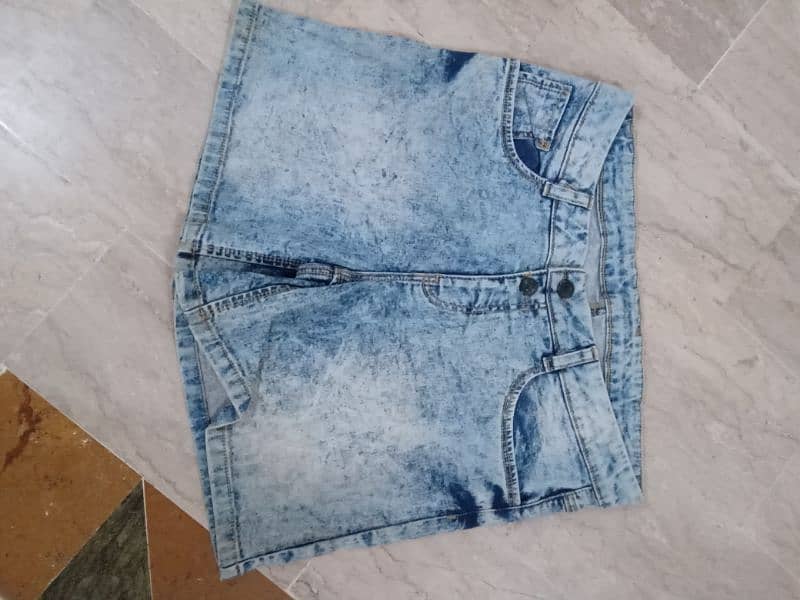 Export Quality Women Denim Short Availbale For Sale 1