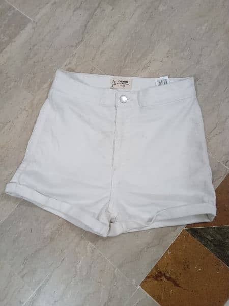 Export Quality Women Denim Short Availbale For Sale 7