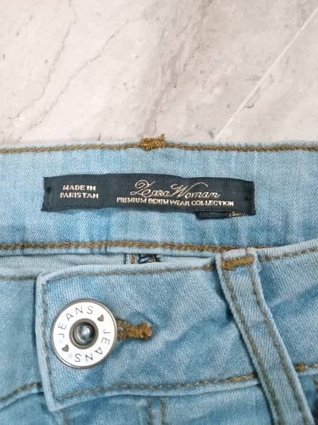 Export Quality Women Denim Short Availbale For Sale 8