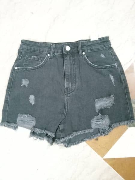 Export Quality Women Denim Short Availbale For Sale 16