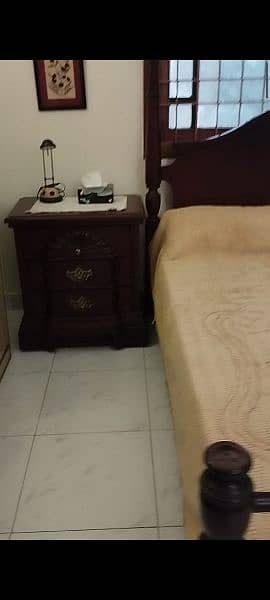 Solid Wood Bedroom Set 2