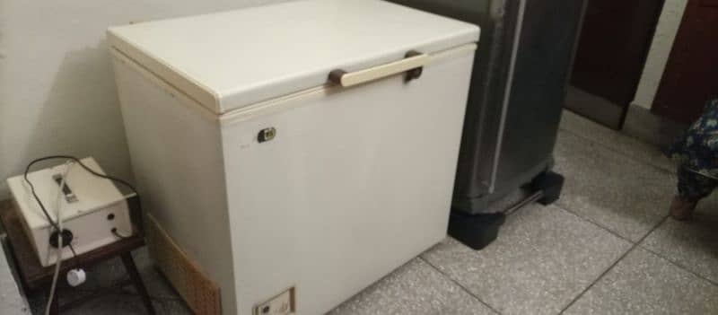 Waves single door freezer 95 Model 0