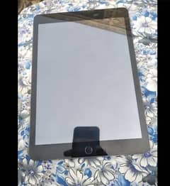 Apple iPad 8th gen 32 gb with box + charger fresh 100% working