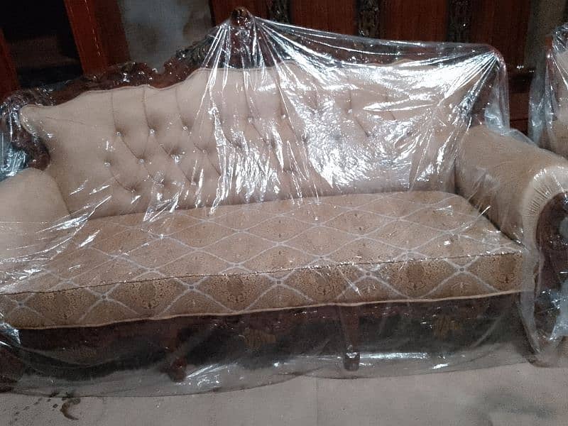 5 sitar sofa 0