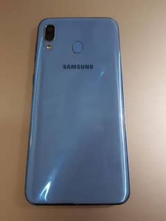 Samsung Galaxy A30