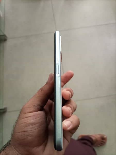 Vivo y21a in mint condition available for sale. . 5