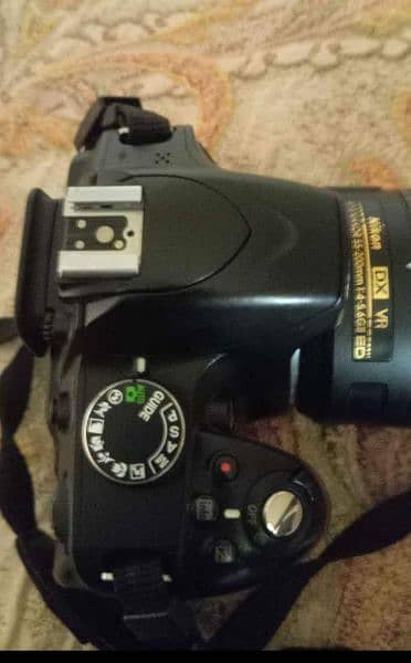 Model Nikon d3200 
Condition 10/10 
Orignal box available 2