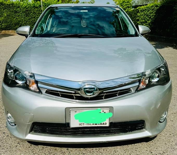 Toyota Corolla Axio 2013 1