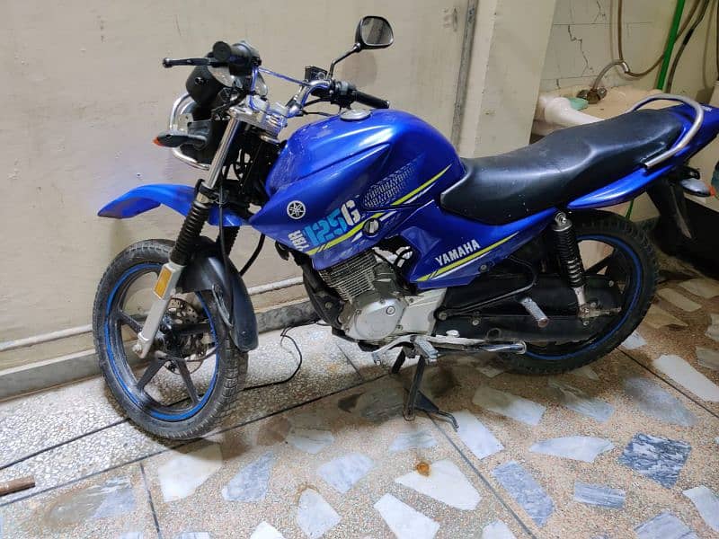 Yamaha ybr bike 2