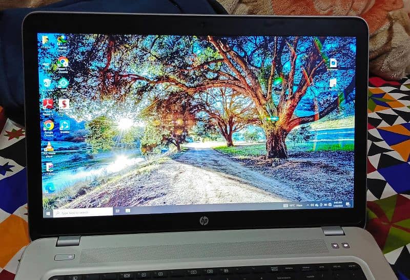 HP Core i5 7th gen 1