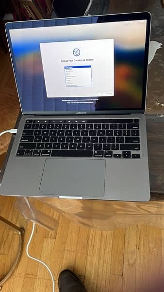 MacBook Pro 2020 8/512gb core i5 1