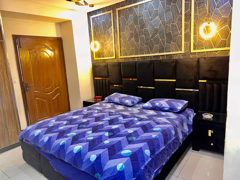 Daily Basis Short Time 2 Bedroom Partment Bahria Town Lahore 0