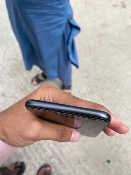 iPhone 8 Plus black colour 5