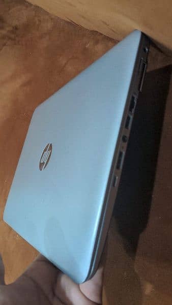 HP intel Core i5 6th generation 8gb ram 2