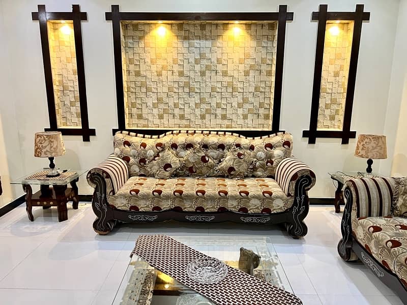 3-2-1 Sofa set for sale With 3 tables 0