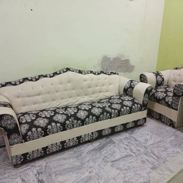 sofa for sale 0