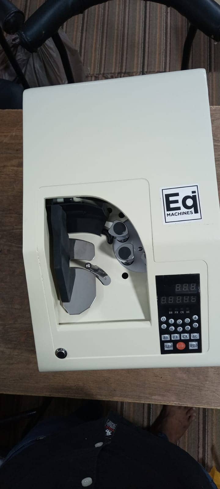 currency note cash counting machine with fake note detection pakistan 18