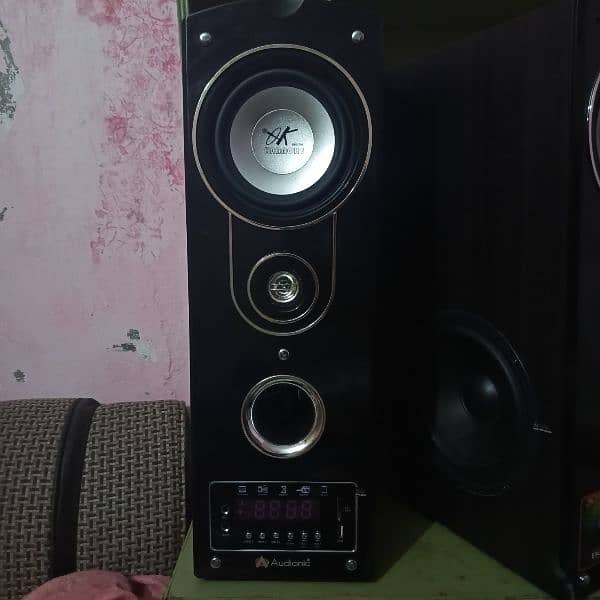 adunic speaker 2