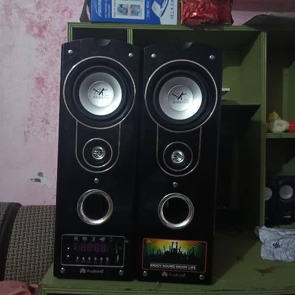 adunic speaker 3